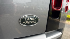 Land Rover Defender 3.0 D200 SE 110 5dr Auto Diesel Estate